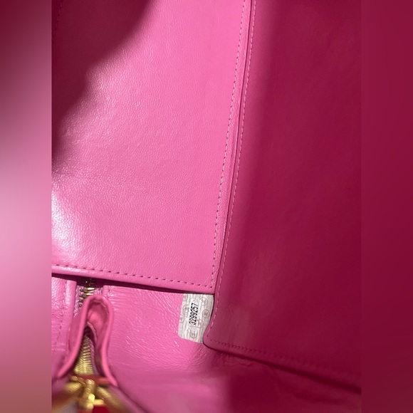Rare🎀Chanel Barbie Pink 24K gold plated Hardwear vanity Bag - Picture 10 of 16